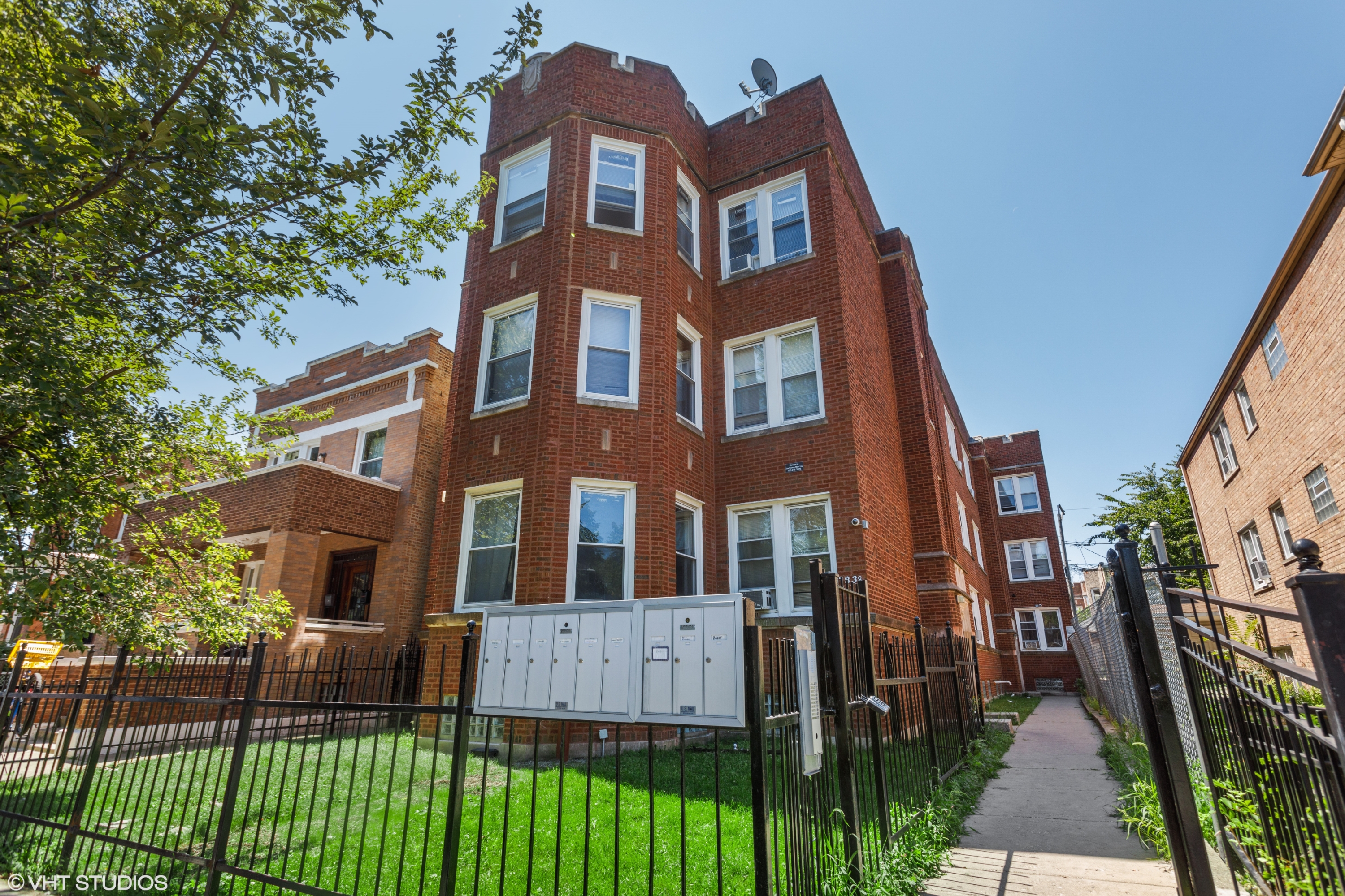 7836 South Sangamon Street - 7836-2F